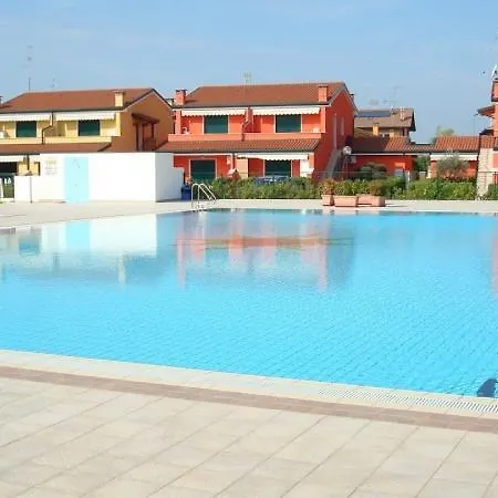 Villaggio Dei Fiori Con Posto Auto アパート カオルレ