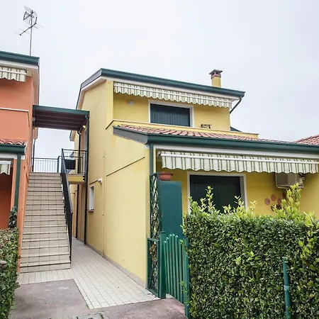 Villaggio Dei Fiori Con Posto Auto * カオルレ