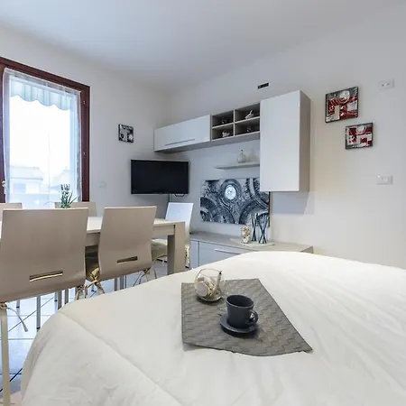 Villaggio Dei Fiori Con Posto Auto