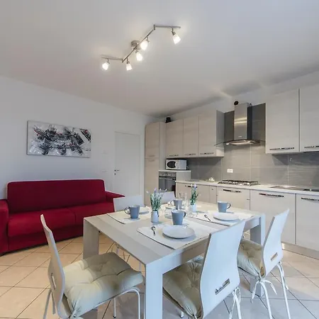 Villaggio Dei Fiori Con Posto Auto アパート *