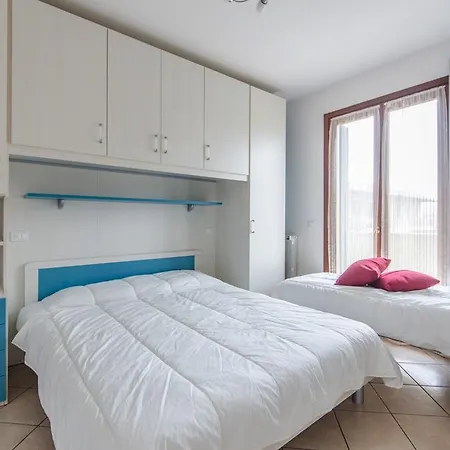 Villaggio Dei Fiori Con Posto Auto カオルレ